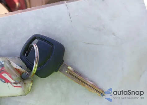 2004 Nissan Altima 2.5 S from USA, damaged, VIN 1N4AL11D14C107846